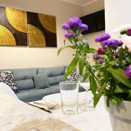 Exclusive 2Br! Apartment Near City Center +Netflix Warsaw Ngoại thất bức ảnh