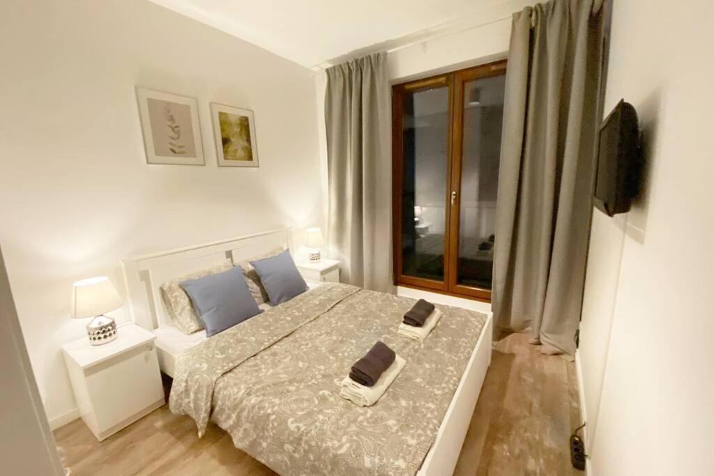 Exclusive 2Br! Apartment Near City Center +Netflix Warsaw Ngoại thất bức ảnh