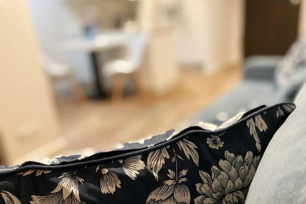 Exclusive 2Br! Apartment Near City Center +Netflix Warsaw Ngoại thất bức ảnh