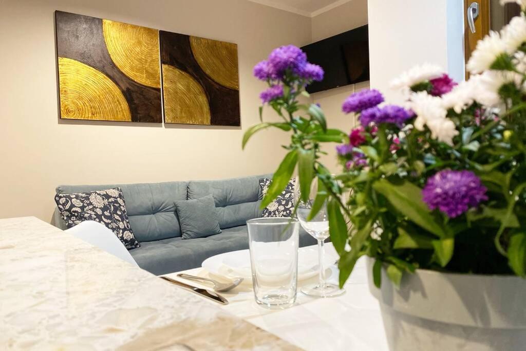 Exclusive 2Br! Apartment Near City Center +Netflix Warsaw Ngoại thất bức ảnh