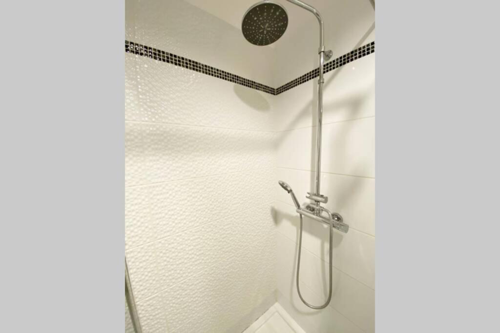 Exclusive 2Br! Apartment Near City Center +Netflix Warsaw Ngoại thất bức ảnh